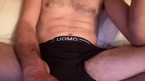 Snapshot of zillainpuglia chatting on November 1, 6:32 pm Incontrami online show from November 1, 6:32 pm