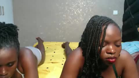 Zinadine online show from January 17, 7:06 pm