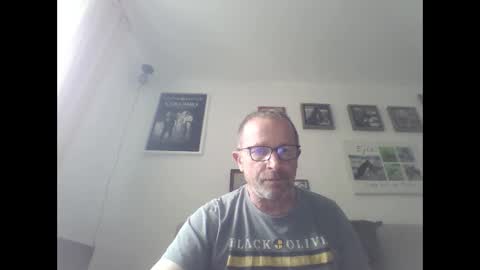 Snapshot of zippi55 chatting on October 4, 11:52 am Zippi online show from October 4, 11:52 am