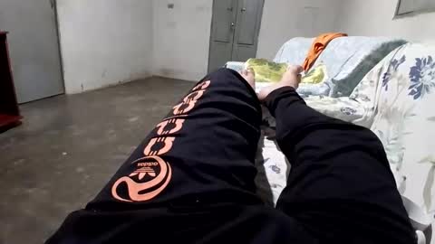 Snapshot of zitojose73 chatting on October 22, 1:28 am zitojose73 online show from October 22, 1:28 am