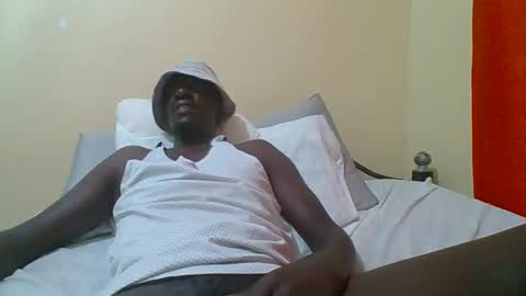 Snapshot of zlatann2012 chatting on September 8, 6:40 pm Zlatann2012 online show from September 8, 6:40 pm