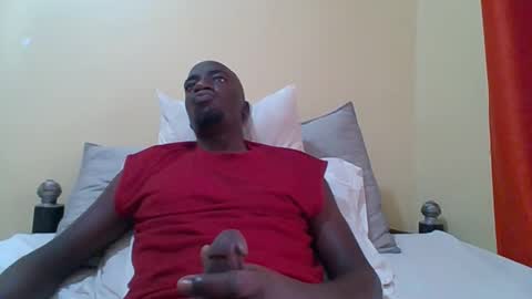 Snapshot of zlatann2012 chatting on October 6, 9:07 am Zlatann2012 online show from October 6, 9:07 am