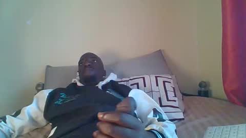 Snapshot of zlatann2012 chatting on October 19, 6:25 am Zlatann2012 online show from October 19, 6:25 am