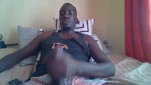 Snapshot of zlatann2012 chatting on November 6, 9:32 am Zlatann2012 online show from November 6, 9:32 am