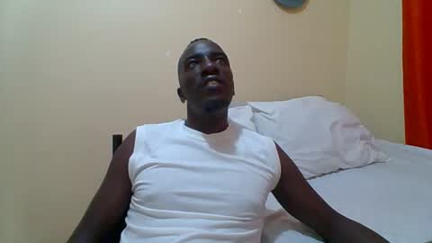 Snapshot of zlatann2012 chatting on November 10, 7:24 pm Zlatann2012 online show from November 10, 7:24 pm