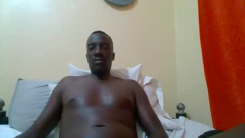 Snapshot of zlatann2012 chatting on November 17, 10:04 pm Zlatann2012 online show from November 17, 10:04 pm