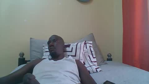 Snapshot of zlatann2012 chatting on December 2, 10:20 am Zlatann2012 online show from December 2, 10:20 am