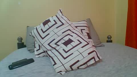 Snapshot of zlatann2012 chatting on December 3, 6:10 am Zlatann2012 online show from December 3, 6:10 am