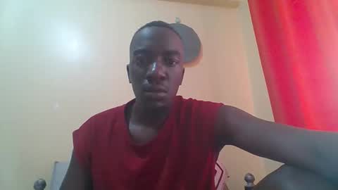 Snapshot of zlatann2012 chatting on December 5, 11:19 am Zlatann2012 online show from December 5, 11:19 am