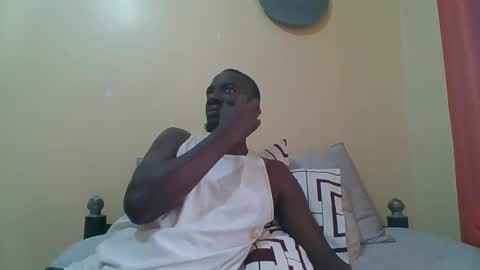 Snapshot of zlatann2012 chatting on December 17, 6:19 am Zlatann2012 online show from December 17, 6:19 am