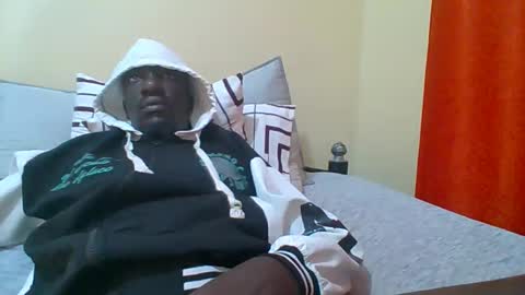 Snapshot of zlatann2012 chatting on December 20, 1:02 am Zlatann2012 online show from December 20, 1:02 am