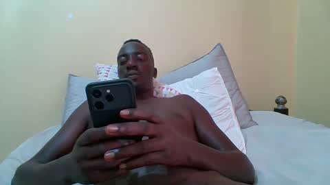 Snapshot of zlatann2012 chatting on January 18, 9:35 am Zlatann2012 online show from January 18, 9:35 am