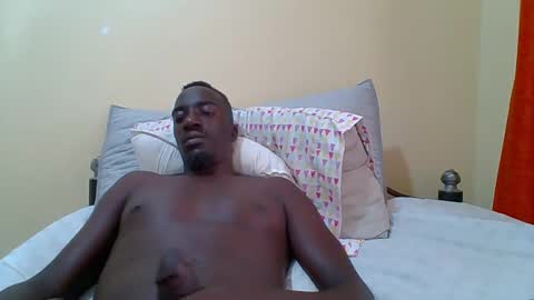 Snapshot of zlatann2012 chatting on February 1, 9:52 am Zlatann2012 online show from February 1, 9:52 am