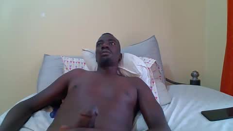 Snapshot of zlatann2012 chatting on February 2, 10:03 am Zlatann2012 online show from February 2, 10:03 am