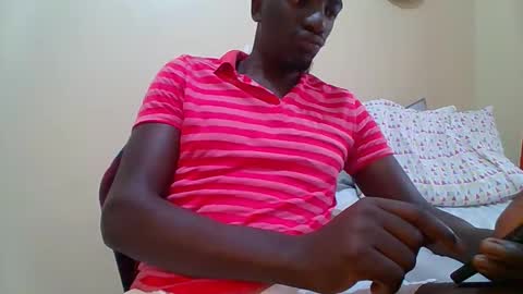 Snapshot of zlatann2012 chatting on February 8, 8:18 am Zlatann2012 online show from February 8, 8:18 am