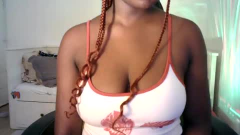 Snapshot of zoe861784 chatting on July 23, 11:19 am zoe861784 online show from July 23, 11:19 am
