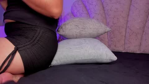 Snapshot of zoe_blosson chatting on May 24, 1:54 am zoe_blosson online show from May 24, 1:54 am