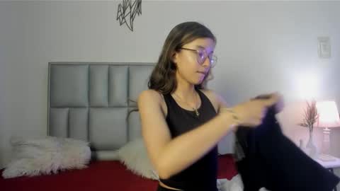 zoe_dear online show from March 24, 12:48 am