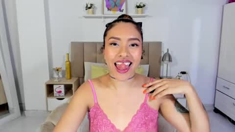 Snapshot of zoe_gruber chatting on July 14, 11:43 pm Zoe Gruber online show from July 14, 11:43 pm