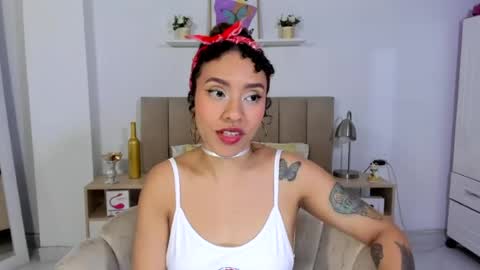 Snapshot of zoe_gruber chatting on July 20, 12:03 am Zoe Gruber online show from July 20, 12:03 am