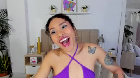 Snapshot of zoe_gruber chatting on July 25, 1:47 am Zoe Gruber online show from July 25, 1:47 am