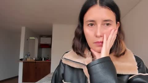 ZOE online show from February 13, 10:33 pm