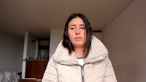 ZOE online show from February 27, 9:25 pm