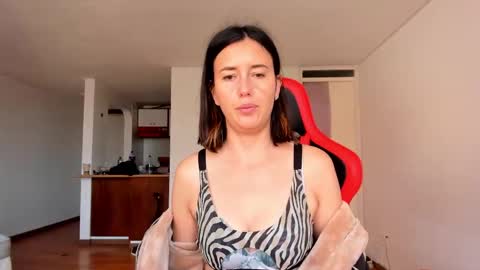 ZOE online show from March 9, 8:52 pm