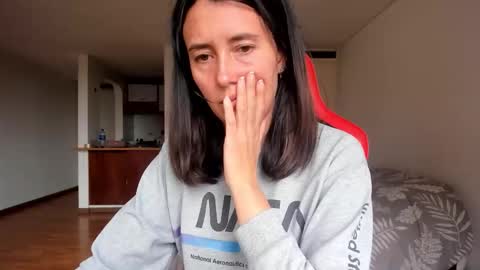 ZOE online show from October 16, 7:59 pm