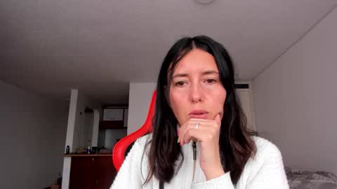 ZOE online show from November 19, 9:15 pm