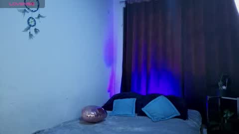 ZOE online show from February 26, 3:05 am