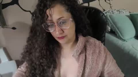 Zoe Koller online show from November 7, 1:16 am