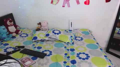 zoe  online show from September 26, 3:27 pm