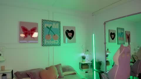 Snapshot of zoe_lynch_ chatting on June 25, 12:09 pm Zoe Lynch online show from June 25, 12:09 pm