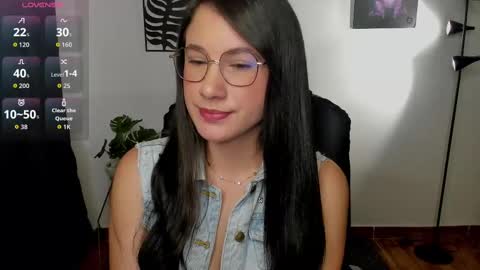 Snapshot of zoe_millerx chatting on September 25, 1:26 pm zoe_millerx online show from September 25, 1:26 pm