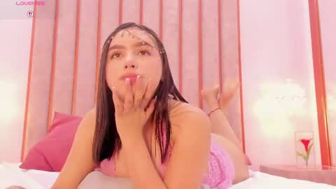 Zoe Monrow online show from August 5, 3:26 pm