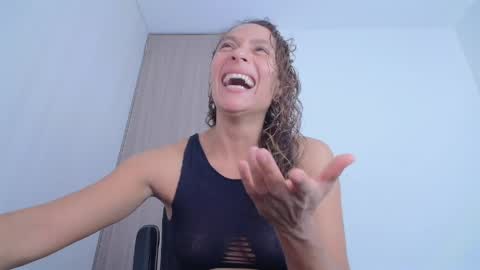 zoe online show from April 23, 8:44 pm