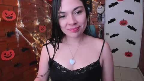 Snapshot of zoe_ringer chatting on October 28, 3:14 pm Zoe online show from October 28, 3:14 pm