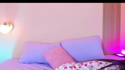 Zoe online show from April 5, 10:23 am