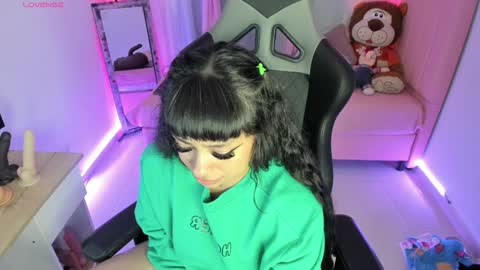 zoe_sullivan_ online show from January 25, 12:16 pm