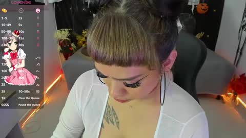 zoe_sullivan_ online show from October 20, 9:48 pm