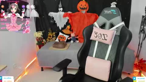 zoe_sullivan_ online show from November 3, 9:32 am