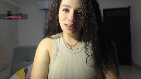 zoe tai online show from April 5, 12:08 am