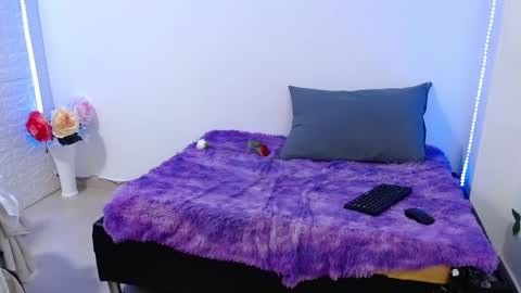 Snapshot of zoe_velvet chatting on February 27, 1:59 am Carolina online show from February 27, 1:59 am