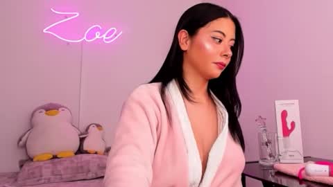 zoecams online show from February 9, 4:44 pm