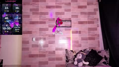 Catt online show from December 20, 9:22 pm