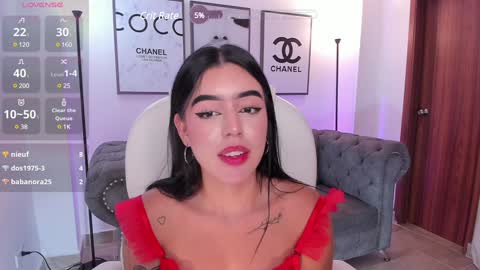 Snapshot of zoee_jackson chatting on January 21, 9:57 pm  zoee jackson online show from January 21, 9:57 pm