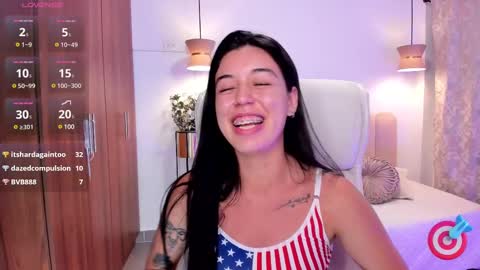 Snapshot of zoee_jackson chatting on February 25, 10:07 pm  zoee jackson online show from February 25, 10:07 pm