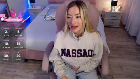 zoe online show from December 3, 3:03 am