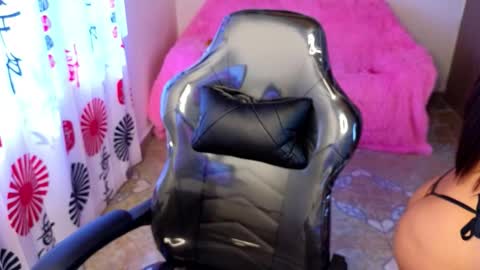 pamela online show from October 25, 3:18 pm